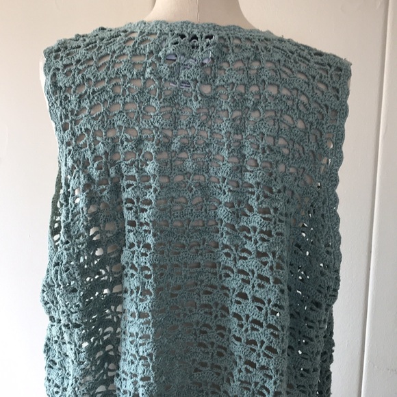 Vintage! Anna Gray Crochet Vest - Picture 6 of 12